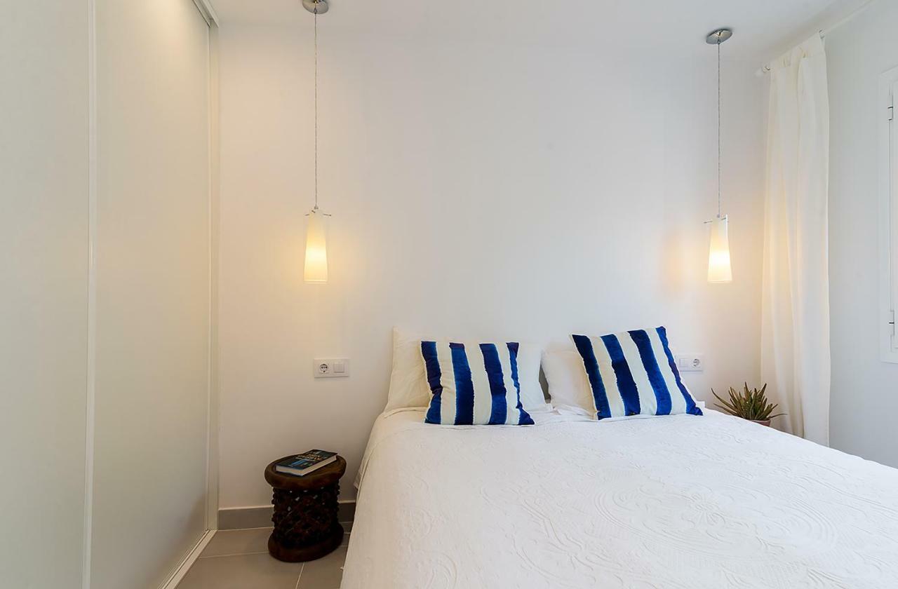 Azteka Blue 2 Bed Apartment カレリャ・デ・パラフルジェリ エクステリア 写真